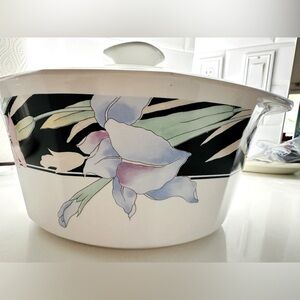 MIKASA Fire & Ice Charisma Black 2.25-Qt Covered Casserole